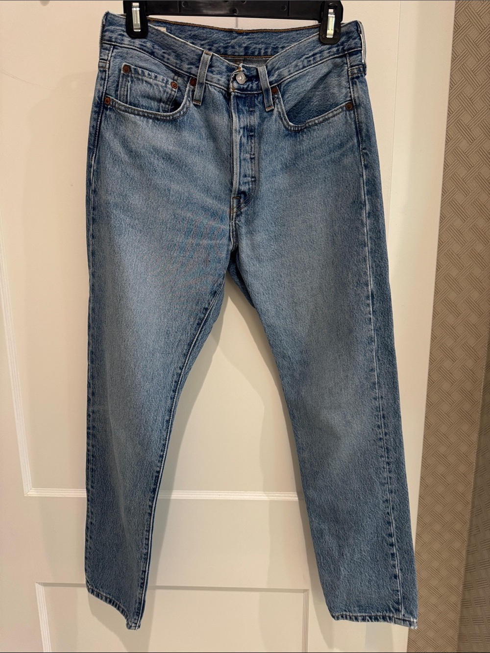 Levi’s Premium 501 S Skinny — Light Wash — W27 L28
